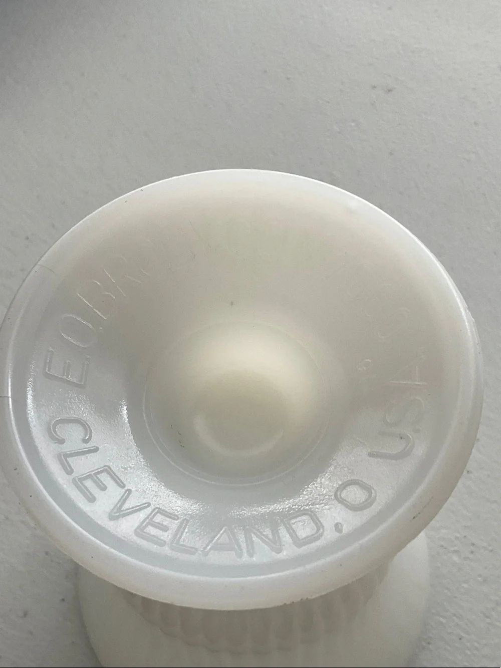 E.O.Brody classic white